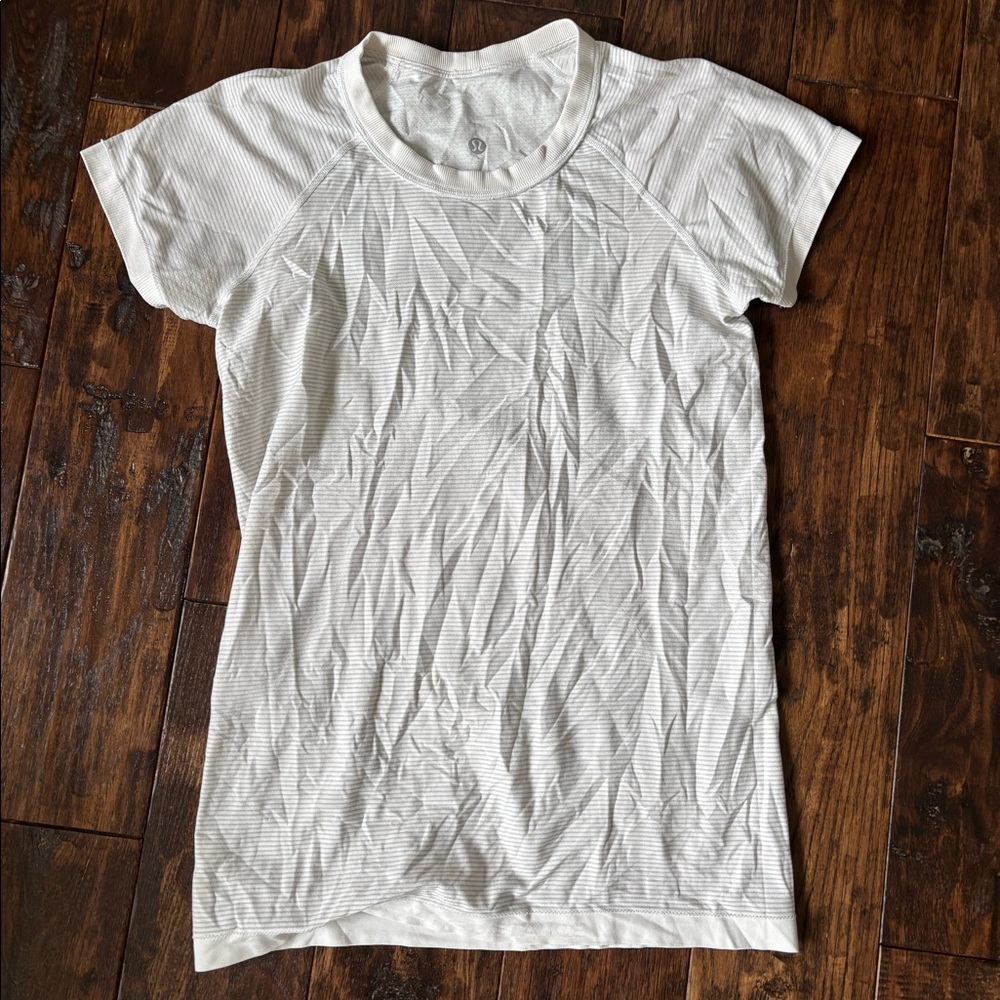 Lululemon swiftly tech shirt